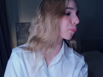 latina cam girl love_lovess image #3261425