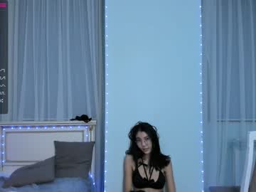 latina cam girl azumi_01 image #817487