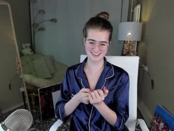 latina cam girl zlata_luna image #400427