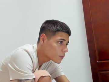 latina cam man danielsanta_18 image #2269644
