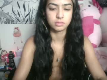 latina cam girl sweetnek0 image #1293530