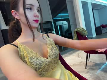 latina cam girl ehotlovea image #4054119
