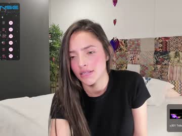 latina cam girl gabrielaa_18 image #2533968