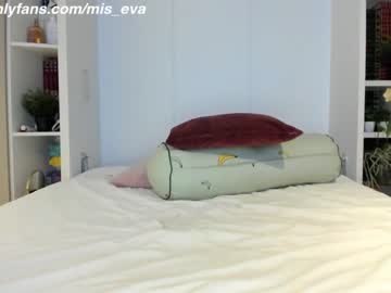 latina cam girl mis_eva image #1559225