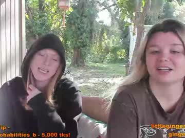 latina cam couple xoxo_caroline image #596842