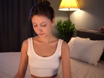 latina cam girl tessarosse_ image #4386113