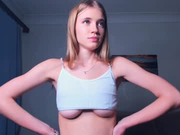 latina cam girl coral_reef image #3739125