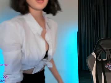 latina cam girl lindamei image #3332530