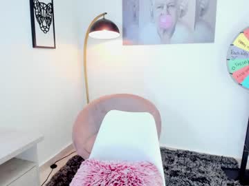 latina cam girl missniley image #3166342