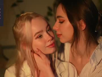 latina cam girl mother__of__dragons image #3715831