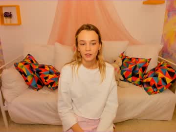 latina cam girl xoanetta image #403171