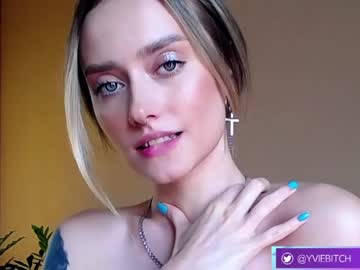 latina cam girl _yvie_ image #2231681