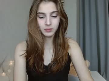 latina cam girl little_kitt1y_ image #3725792