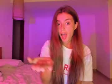 latina cam girl coy_amina image #1079579