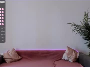 latina cam girl 2b_ image #1589872