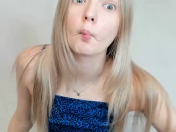 latina cam girl liloneforu image #2130145
