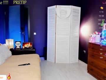 latina cam girl blush_mikki image #4443502