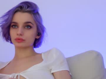 latina cam girl shycinderella image #41682