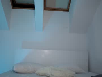 latina cam girl aria_diaz image #4303491