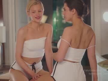 latina cam girl _2strangers image #3747656