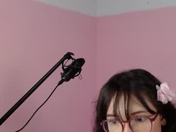 latina cam girl little_effy18 image #573574