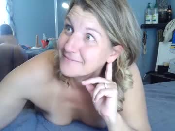 latina cam couple yursecret image #2031507