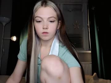 latina cam girl small_blondee image #3759613