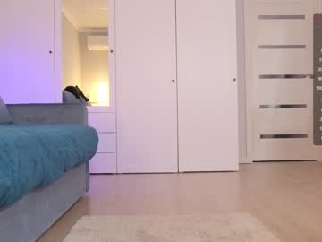 latina cam girl _blackbee_ image #631391