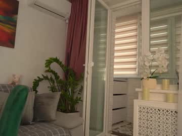latina cam girl sweety_rinushka_ image #4534087
