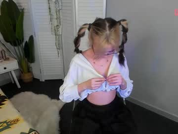 latina cam girl y_u_m_i_k_a image #2116048