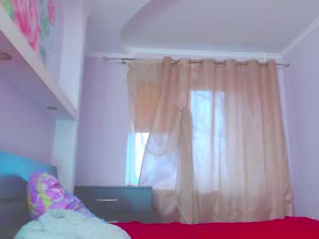 latina cam girl monica_dream18 image #332175