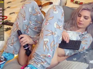 latina cam girl careful_i_bite image #491687