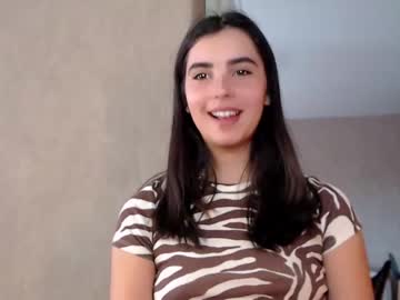 latina cam girl nika_la image #1035186
