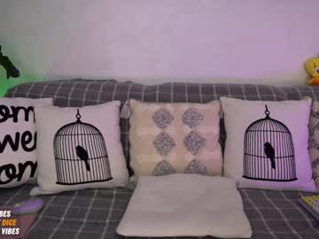 latina cam girl sweety_rinushka_ image #3711542
