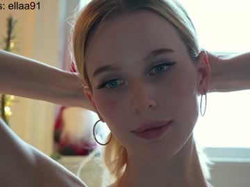 latina cam girl ellaa91 image #3941423