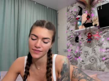 latina cam girl joconda image #4115871
