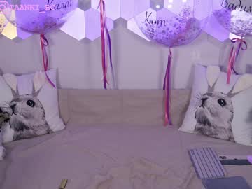 latina cam girl taanni_bc image #2614836