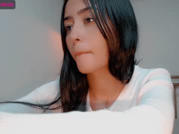 latina cam girl gummy_bear7 image #1630636