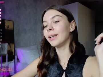 latina cam girl nika_lodge image #3327331