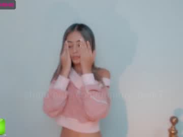 latina cam girl gummy_bear7 image #725286