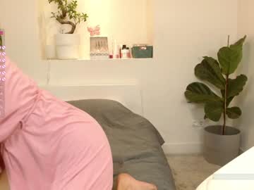 latina cam girl jadebi image #2437043