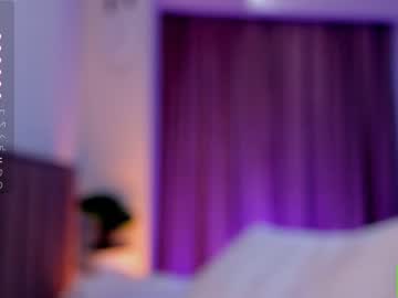 latina cam girl lissa_meooow image #4300663