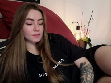 latina cam girl strawberryjamx image #3993719
