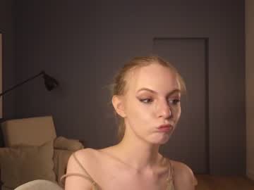 latina cam girl darlenebones image #4359101