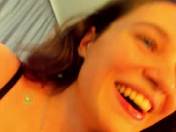 latina cam girl demurelixir image #1143224