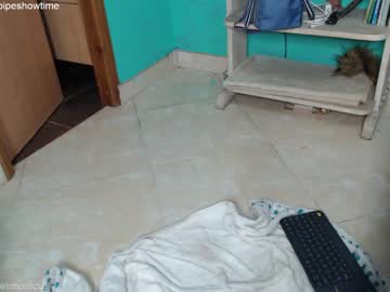 latina cam couple pipeshowtime image #2946129