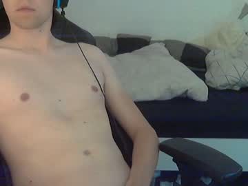 _beniceboy_ latina cam