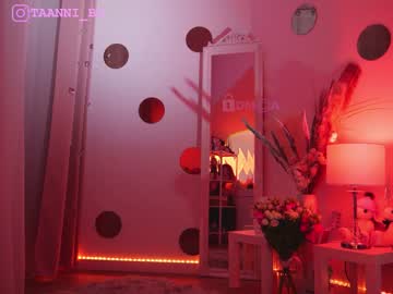 latina cam girl taanni_bc image #3660043