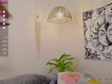latina cam girl grettabenett_ image #1223887