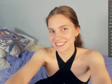 latina cam girl youne_and_beautiful image #2883568